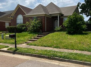 1101 Benchmark Dr, Cordova, TN 38018