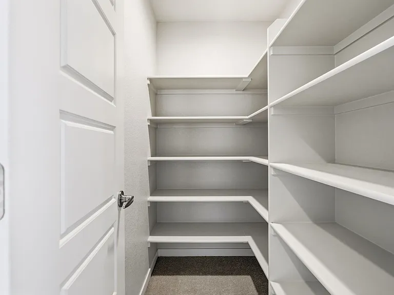 137 Mohawk Cir — Photo 13