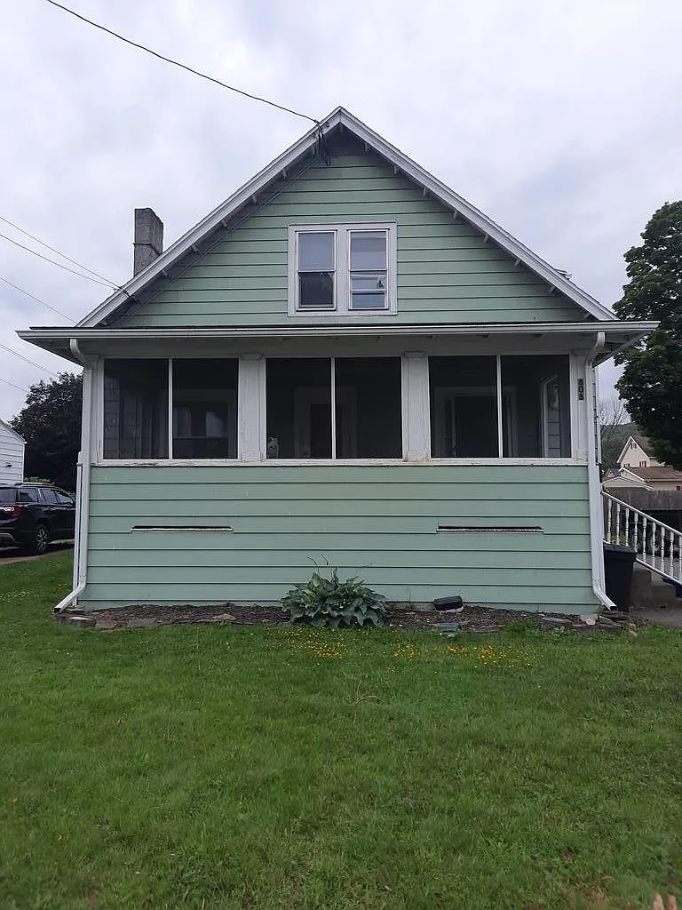 808 Southport St photo 1