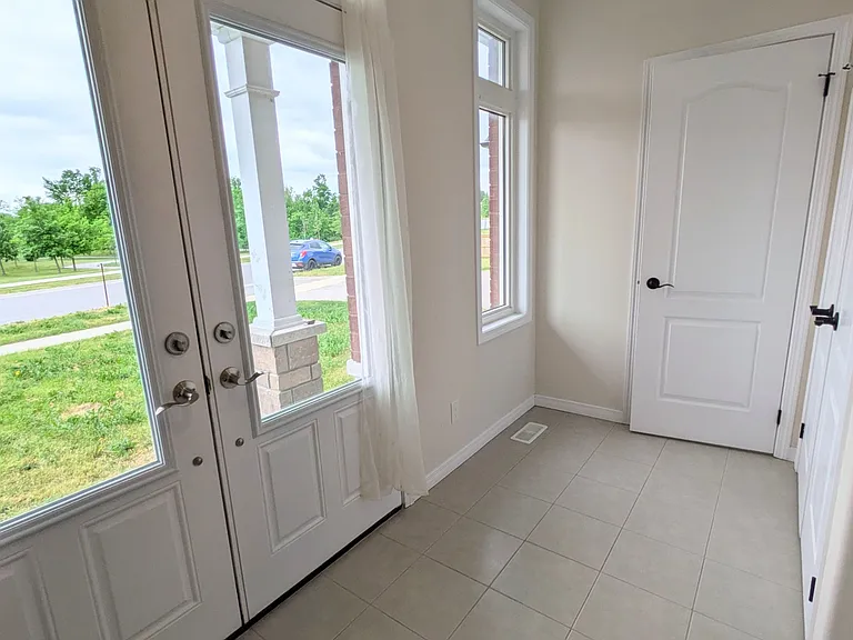 76 Alcorn Dr — Photo 3
