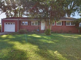 5753 Leslie Ave, Norfolk, VA 23518