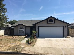 12337 Twin Peaks Ave, Orosi, CA 93647