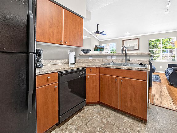 4th image of 5001 W Stoney Brook Rd #Y1967