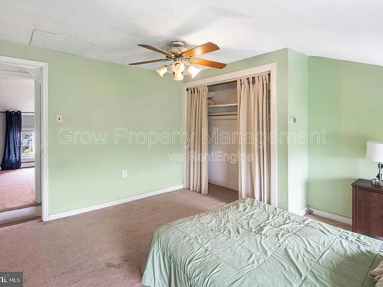 4714 Fowler St — Photo 13