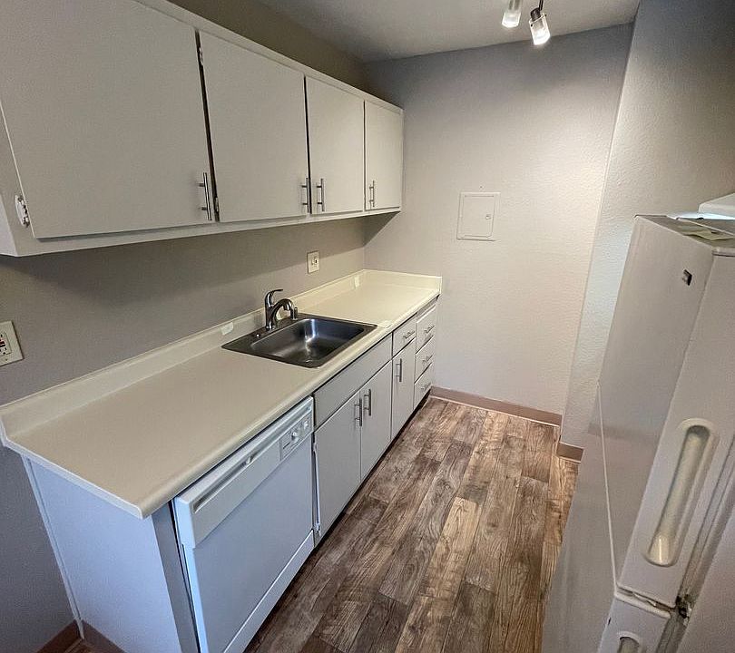 Park Place apts. 2548 Walnut Ave Carmichael, CA Zillow