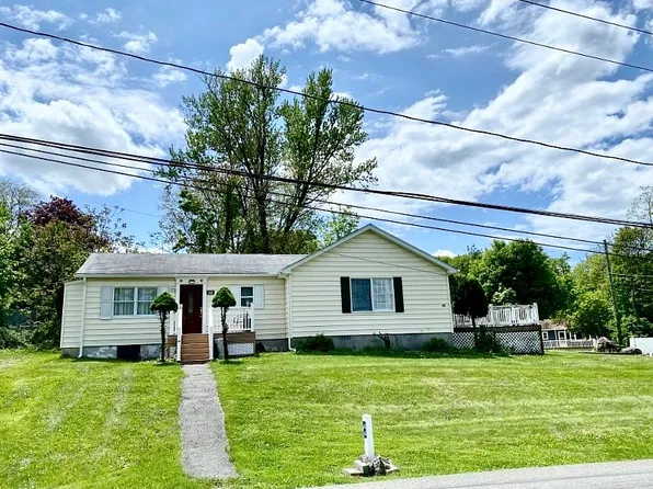 44 Orchard Lake Dr, Monroe, NY 10950