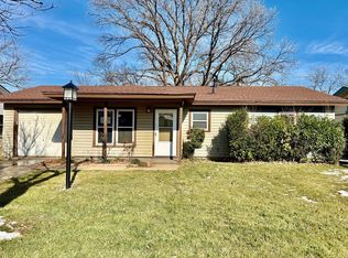 512 NW Lorna St, Burleson, TX 76028