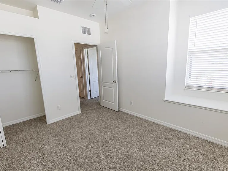1085 Jonah Dr — Photo 29
