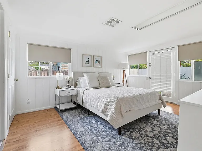 4958 Canoga Ave — Photo 13