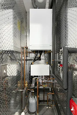 Rented by Voyeur Real Estate LLC | media 39