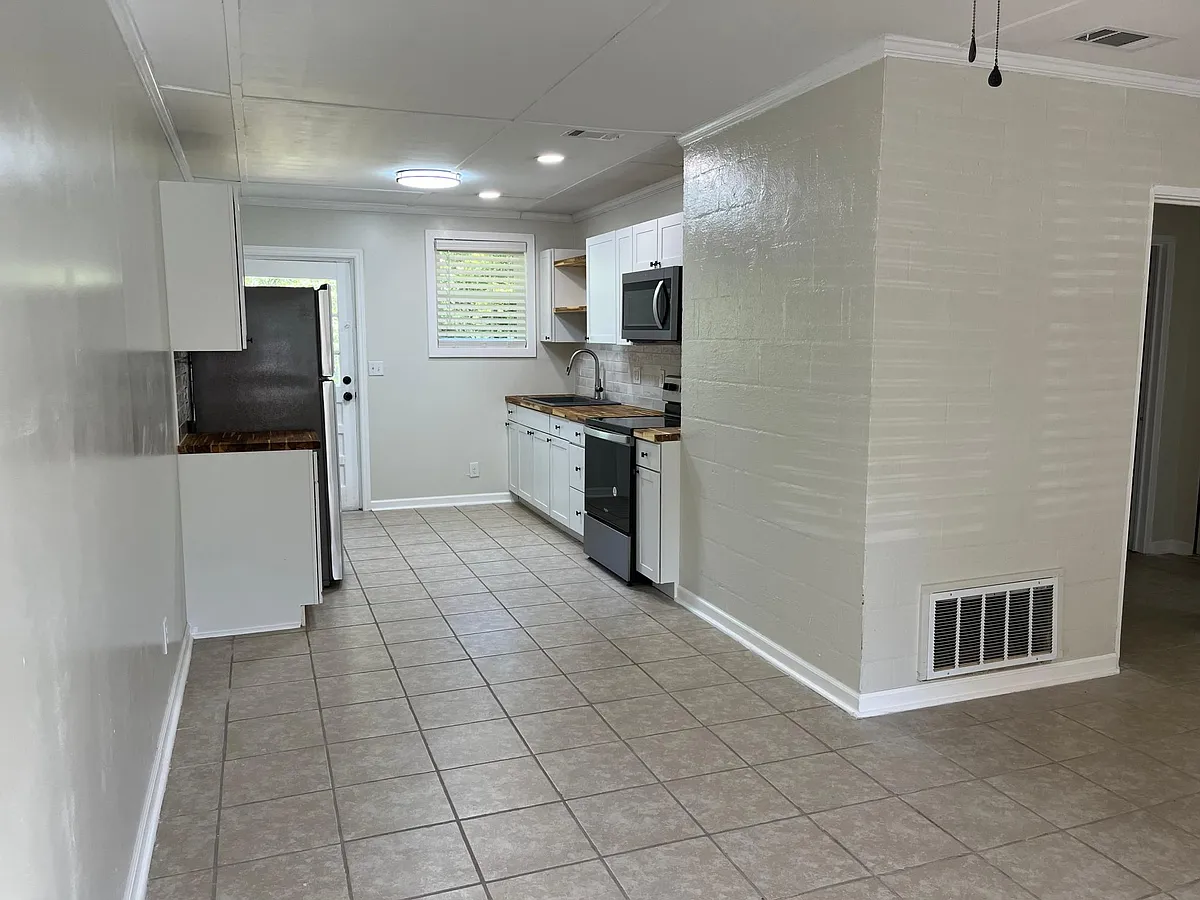 Building Photo - 116 Anderson St #116