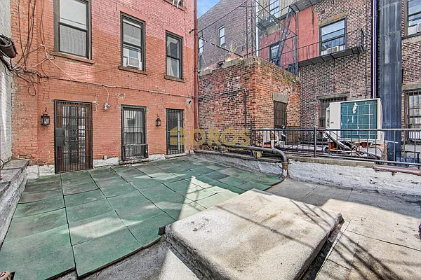 Rented by City Connections Realty | media 11