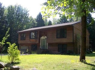 11 Hancock Dr, Windham, ME 04062