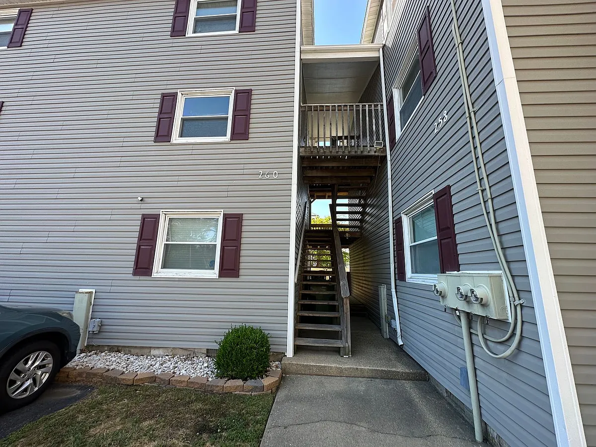 Building Photo - 260 Portview Ave