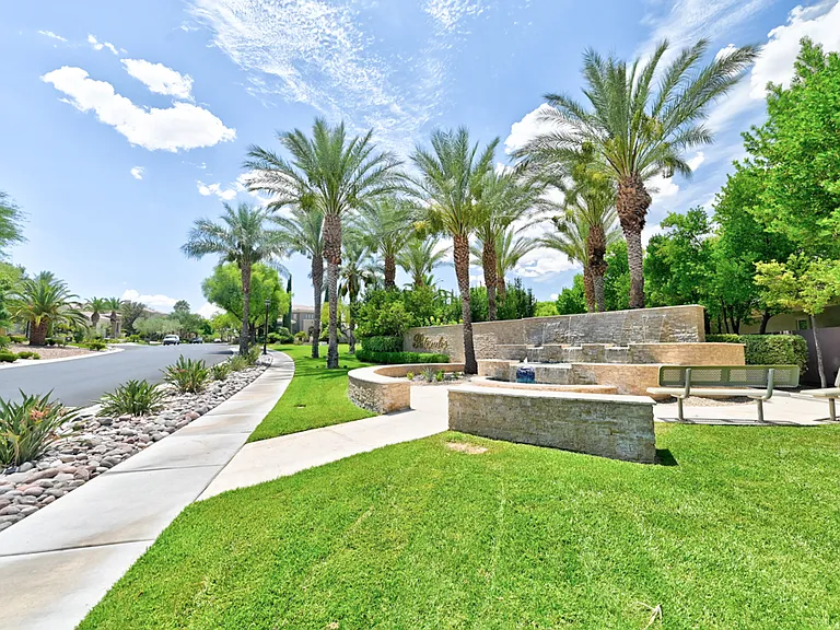 10212 Stone Briar Ct — Photo 133