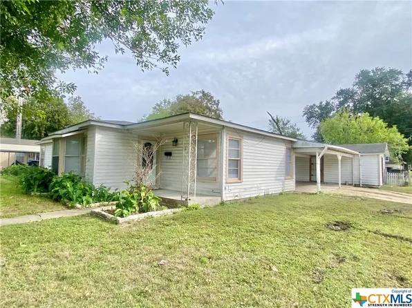 1801 E Polk Ave, Victoria, TX 77901