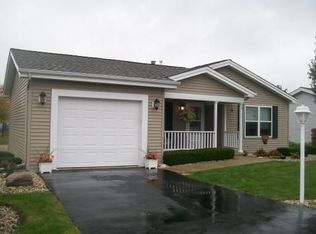 2008 Lake Churchill Dr, Grayslake, IL 60030