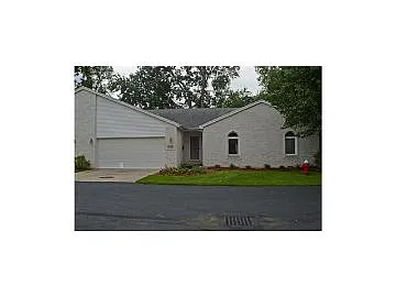 5516 Cameron Cove Ct #17 photo 1