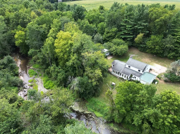 29723 King Rd, Leonidas, MI 49066