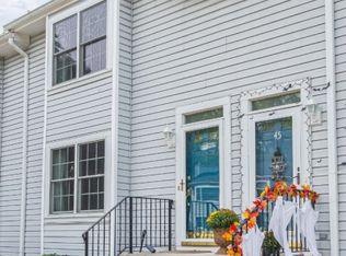 43 Village Dr, Hamburg, NJ 07419