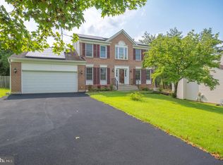 9 Coachlamp Ct, Silver Spring, MD