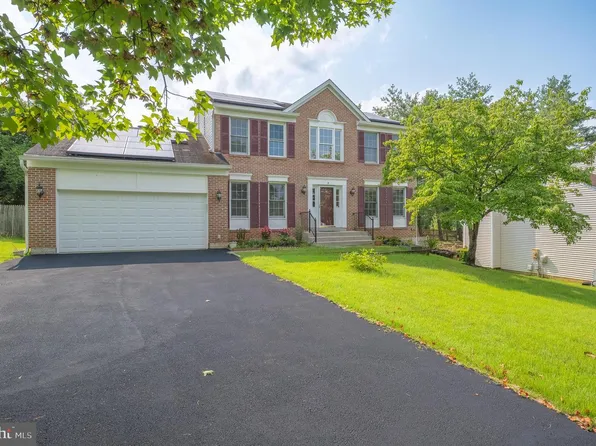 9 Coachlamp Ct, Silver Spring, MD 20906