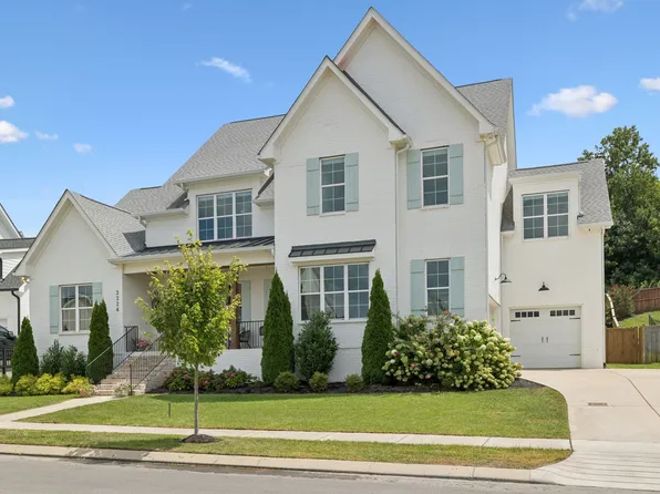 2224 Brakeman Ln, Thompsons Station, TN 37179