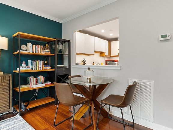 5th image of 1 Watermill Pl Unit 425