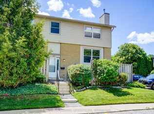760 Berkshire Dr #20, London, ON N6J 4A5