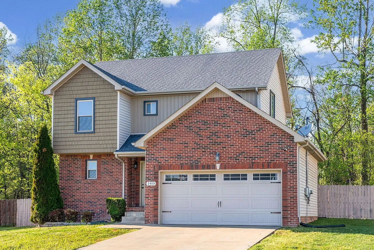 Building Photo - 3469 Bradfield Dr