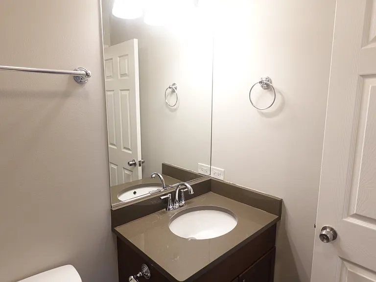 824 S Leavitt St #B — Photo 19