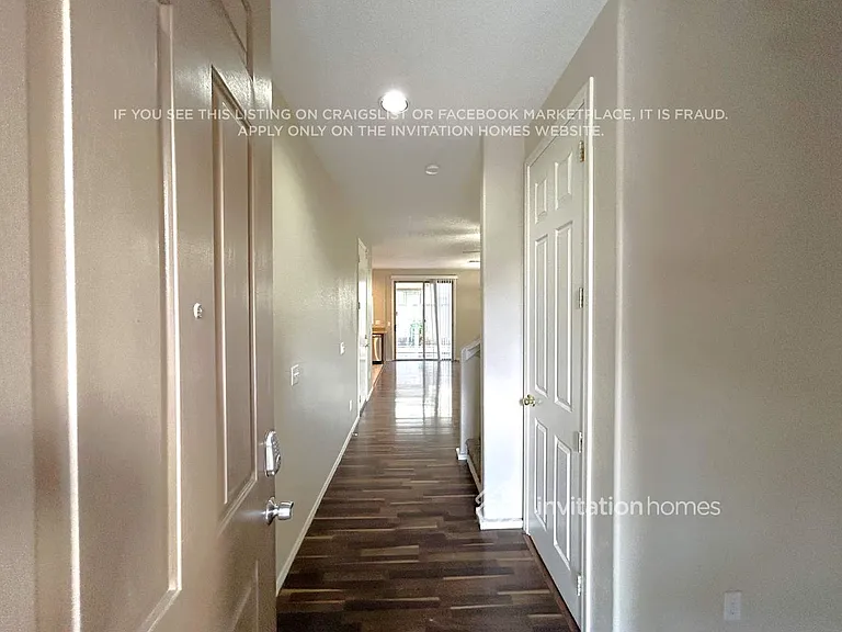 6446 W Valencia Dr — Photo 2