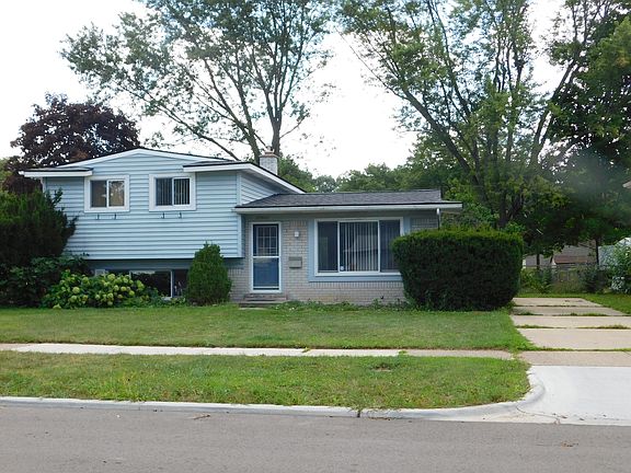 2nd image of 2910 Marshall St