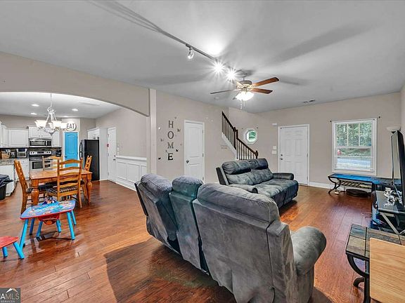 5th image of 3858 Fortson Ln
