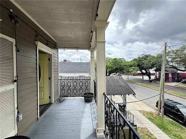2615 Banks St — Photo 13