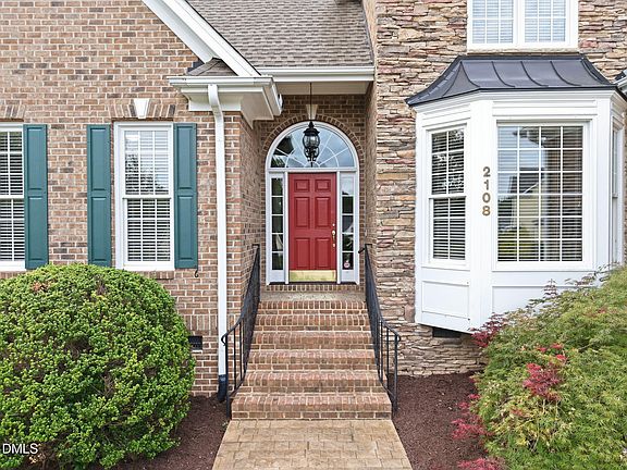 3rd image of 2108 Cameron Pond Dr