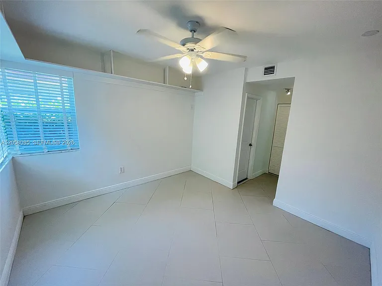 1116 Biarritz Dr — Photo 19