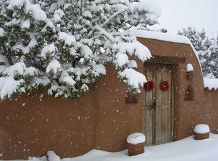 10 Domingo Rd, Santa Fe, NM 87508