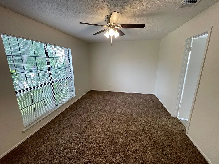 9415 Rutherglen Dr — Photo 13