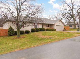 813 Timberland Cir, Mount Vernon, MO 65712
