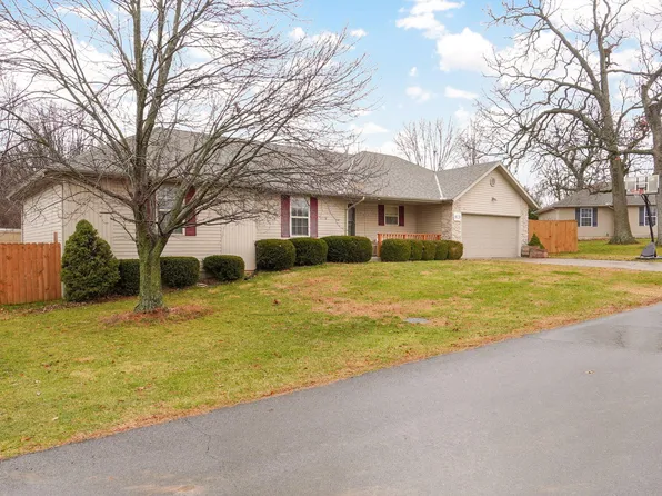 813 Timberland Circle, Mt Vernon, MO 65712