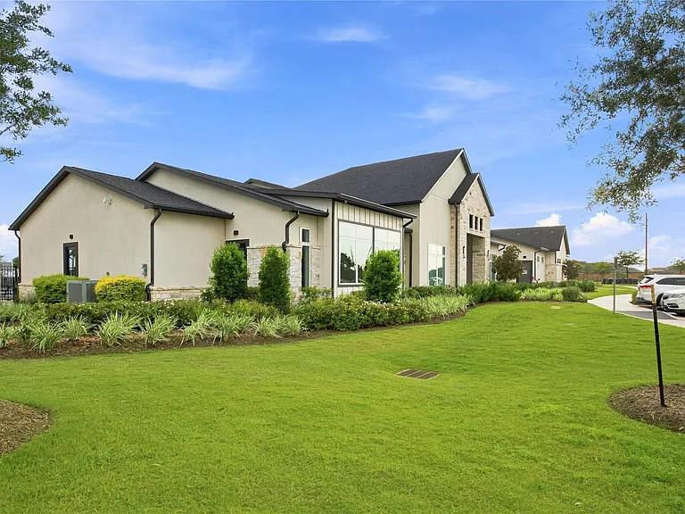 3014 Liams Tower Ln — Photo 17