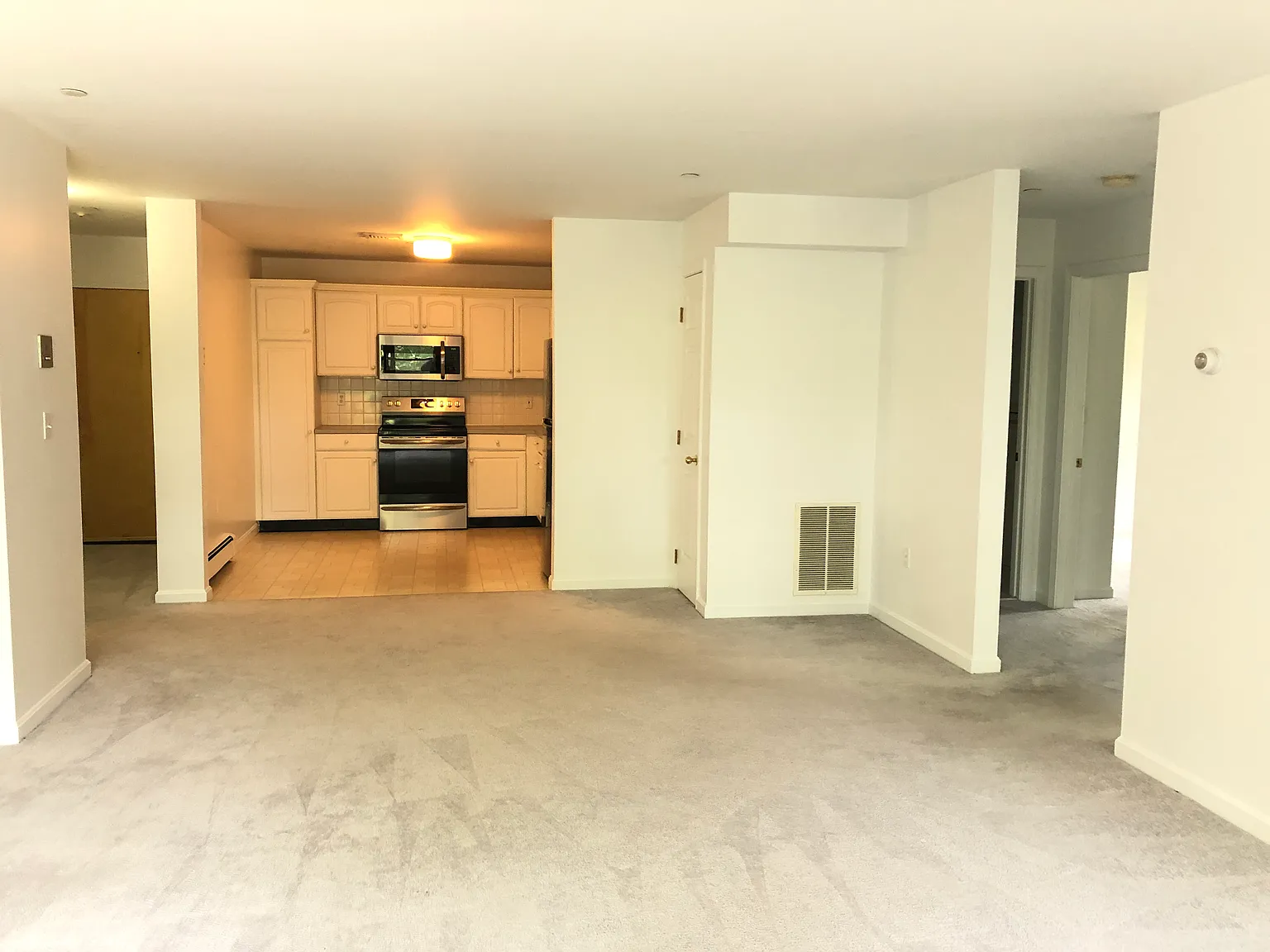 2 bed, 1100 sqft, $3,095 — Photo 1