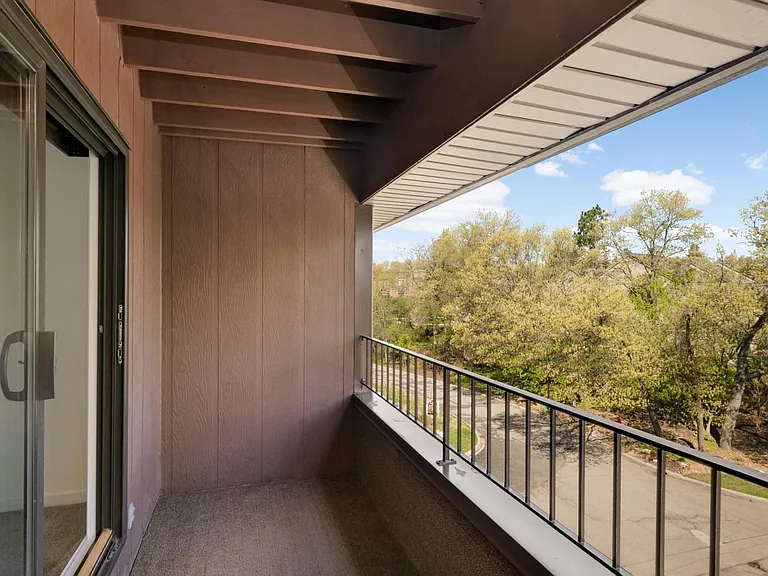 7500 Cahill Rd — Photo 15