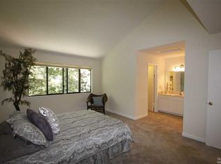 13 Lotus Ct, Novato, CA 94945