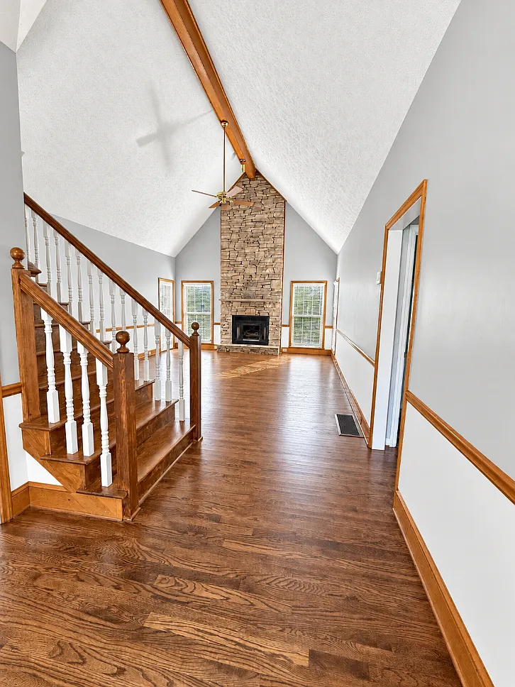 4 bed, 2.5 bath, 2228 sqft, $2,800 — Photo 4