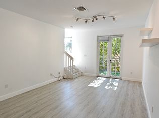 14739 SW 9th St, Pembroke Pines, FL 33027