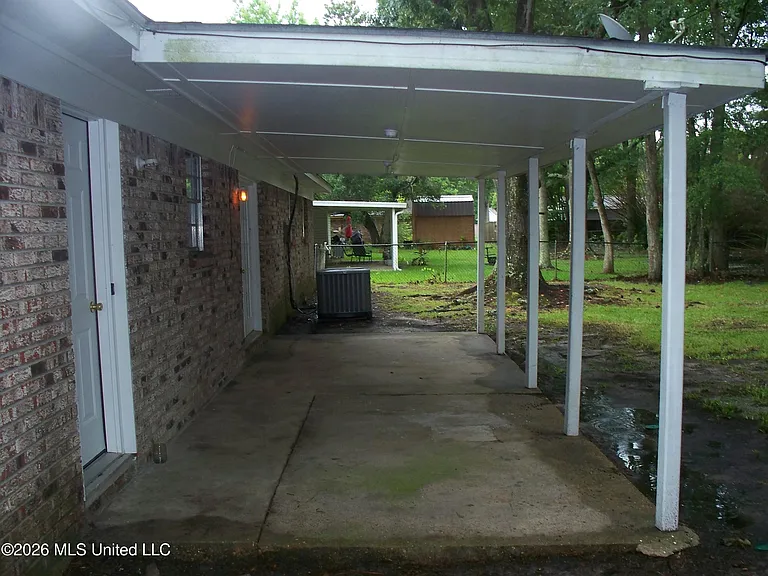 2712 Connor Dr — Photo 31
