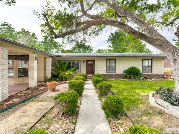 4703 CAMBRAY DR, San Antonio, TX 78229