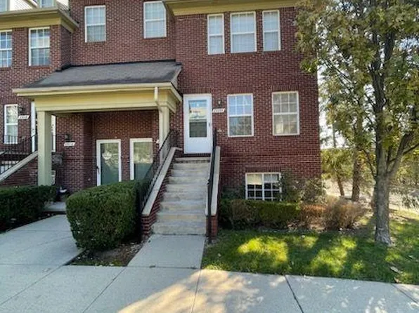 23200 Poplar Dr, Southfield, MI 48075
